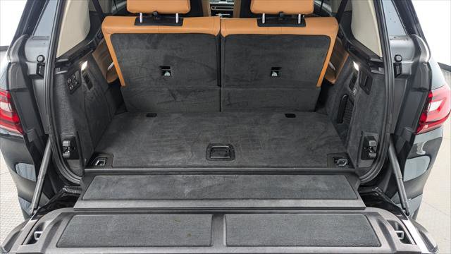 Used 2019 BMW X7 xDrive40i w/ Cold Weather Package image 19