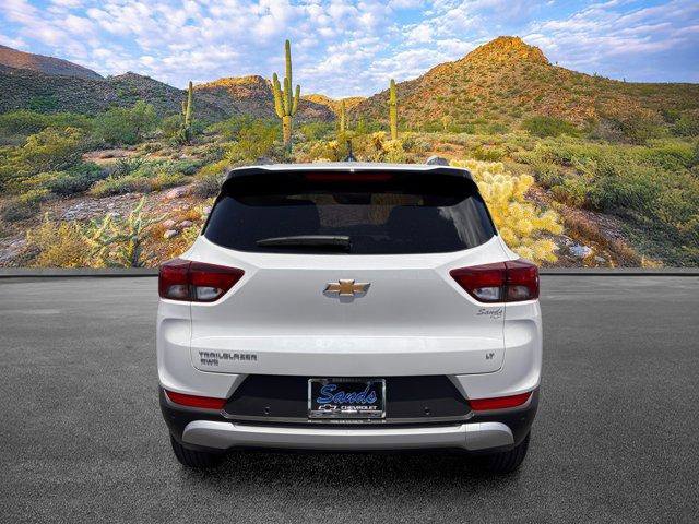 Used 2024 Chevrolet TrailBlazer LT w/ Convenience Package AWD/4WD image 6