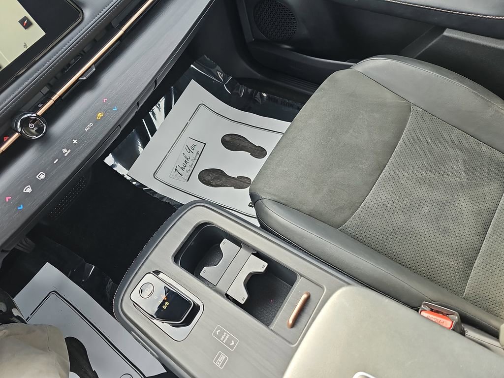 Used 2023 Nissan Ariya FWD image 28