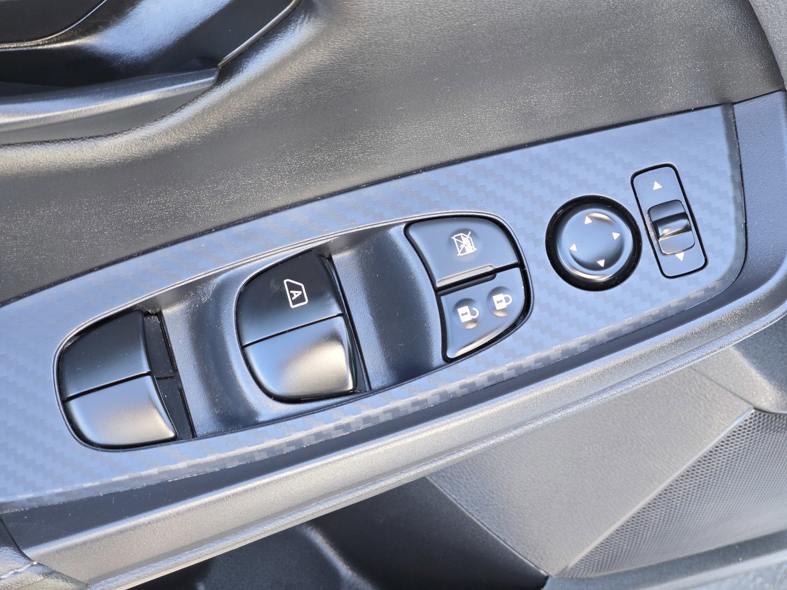 Used 2024 Nissan Sentra S image 13