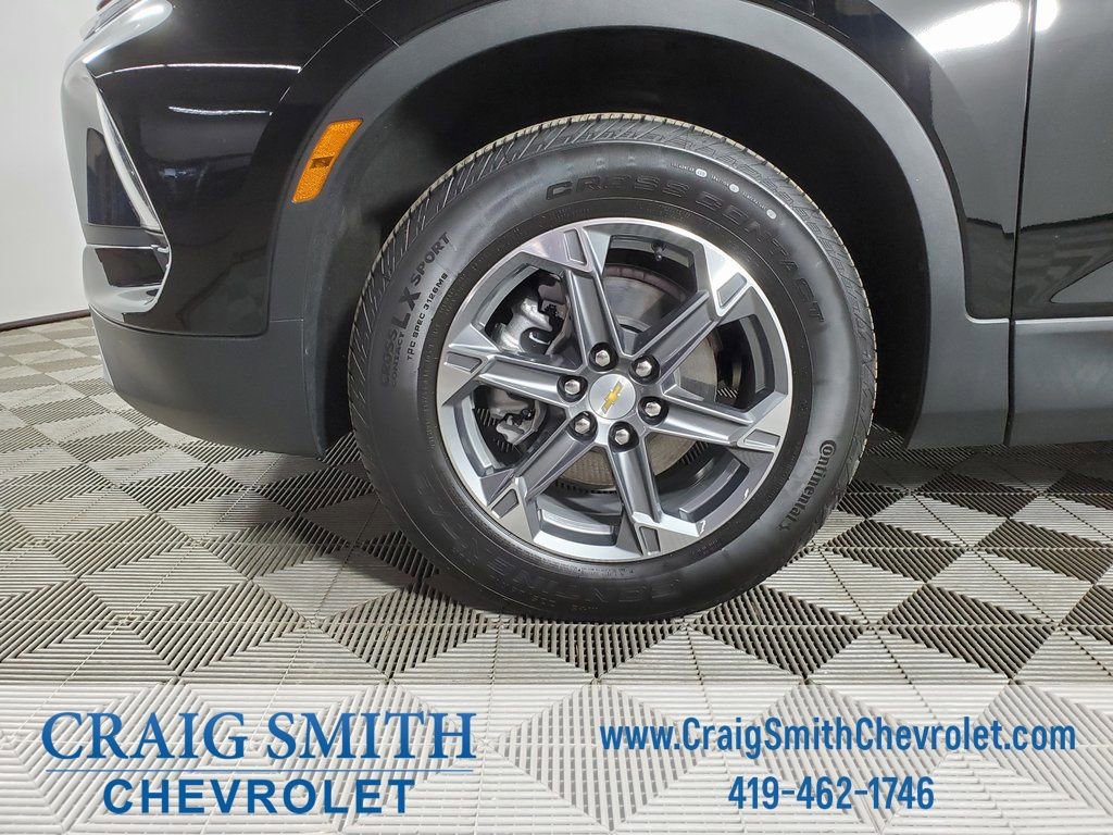 Used 2025 Chevrolet Blazer LT image 30