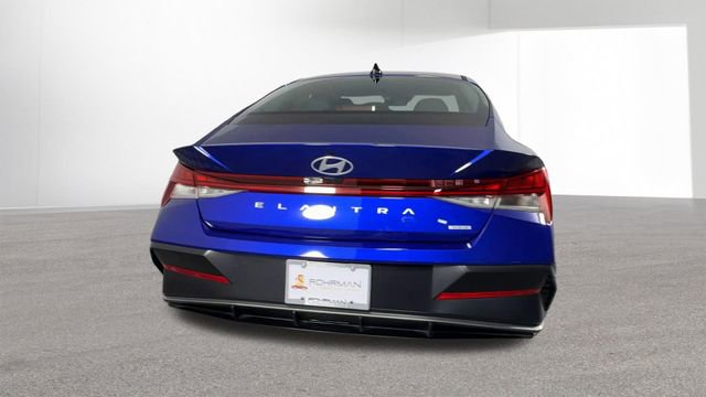 Used 2025 Hyundai Elantra Limited FWD image 8