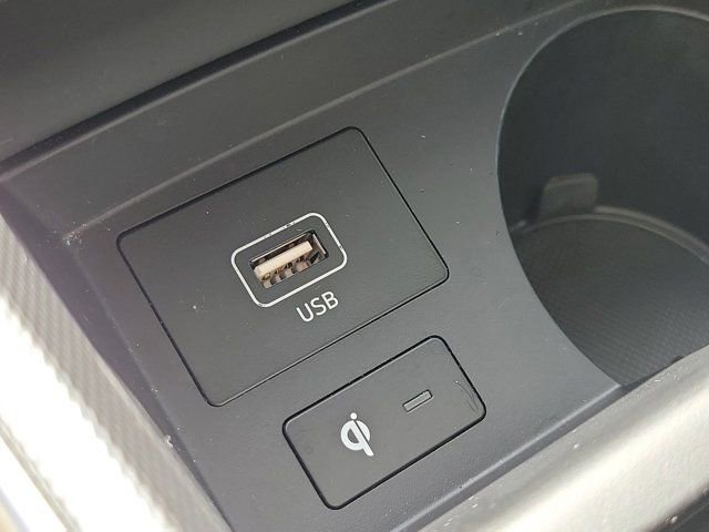 Used 2023 Hyundai Santa Fe Limited AWD/4WD image 29