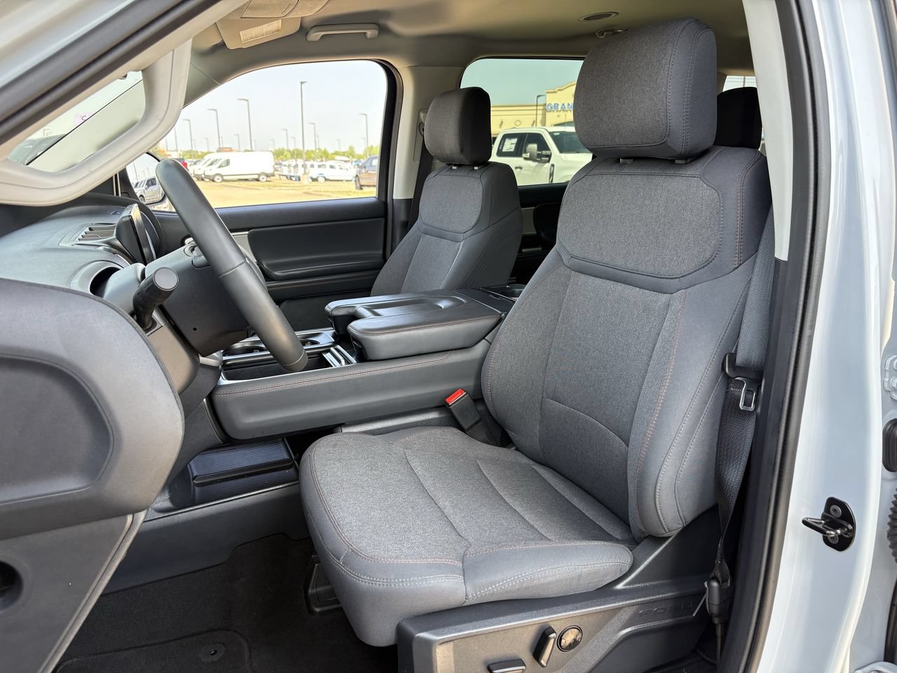 Used 2025 Ford Expedition Max Active RWD image 27