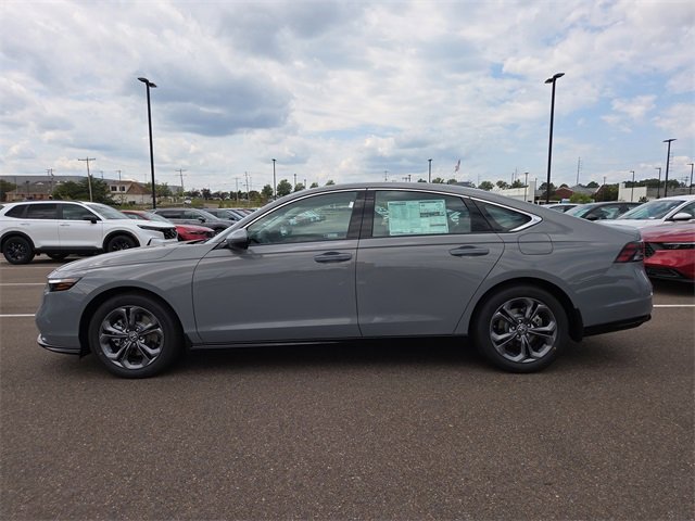 New 2025 Honda Accord EX-L image 2