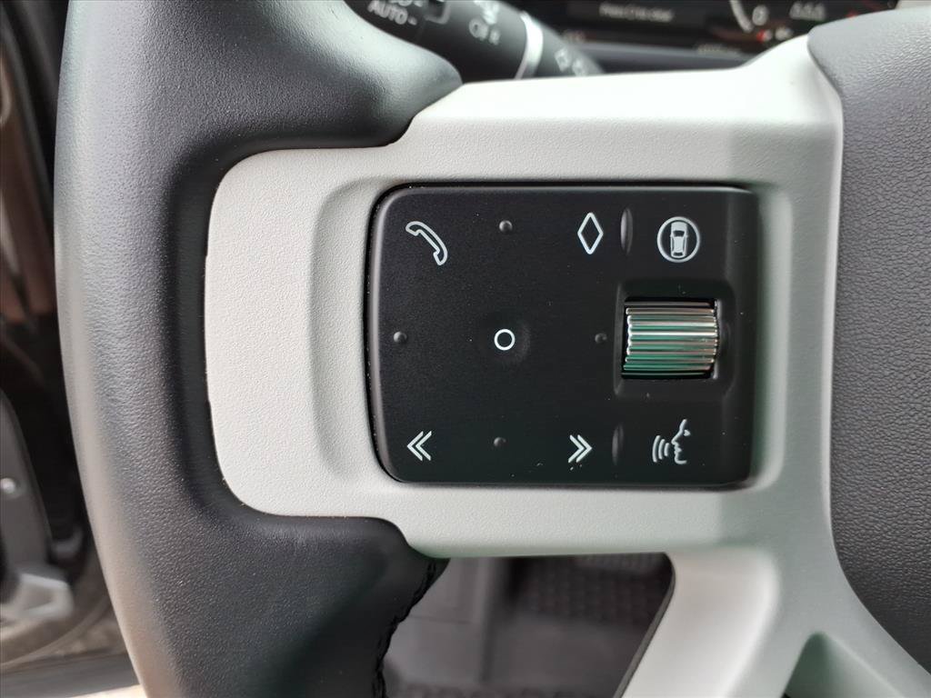 Used 2024 Land Rover Defender 110 S AWD/4WD image 25