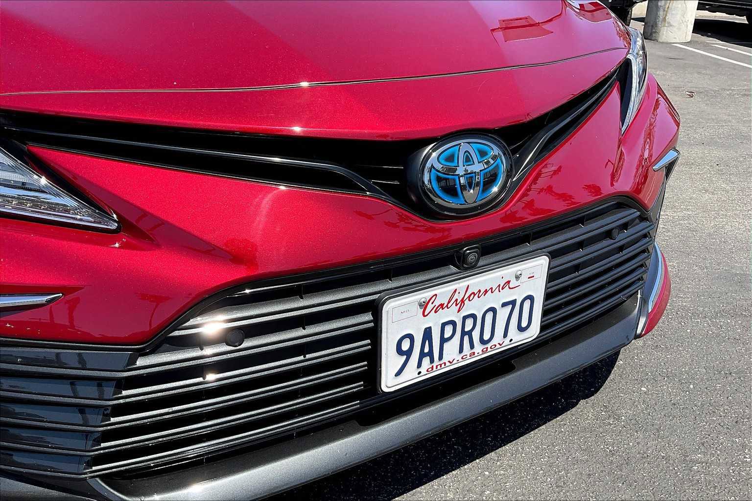Used 2022 Toyota Camry XLE w/ Navigation Upgrade Package FWD image 28