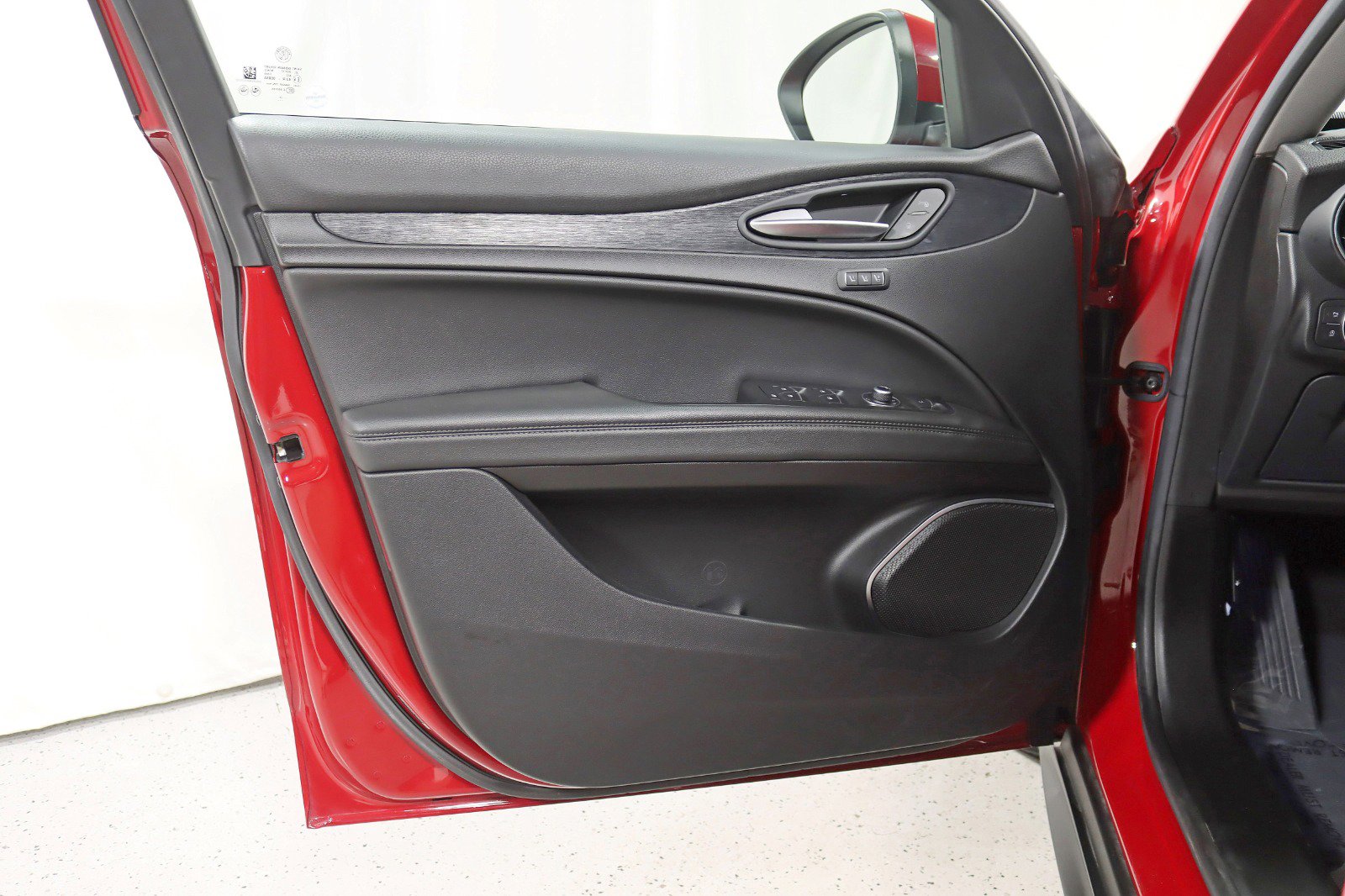 Used 2020 Alfa Romeo Stelvio Sport w/ Cold Weather Package image 29