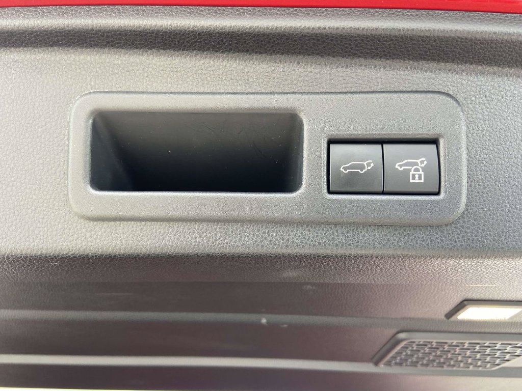 Used 2025 Toyota 4Runner Limited RWD image 11