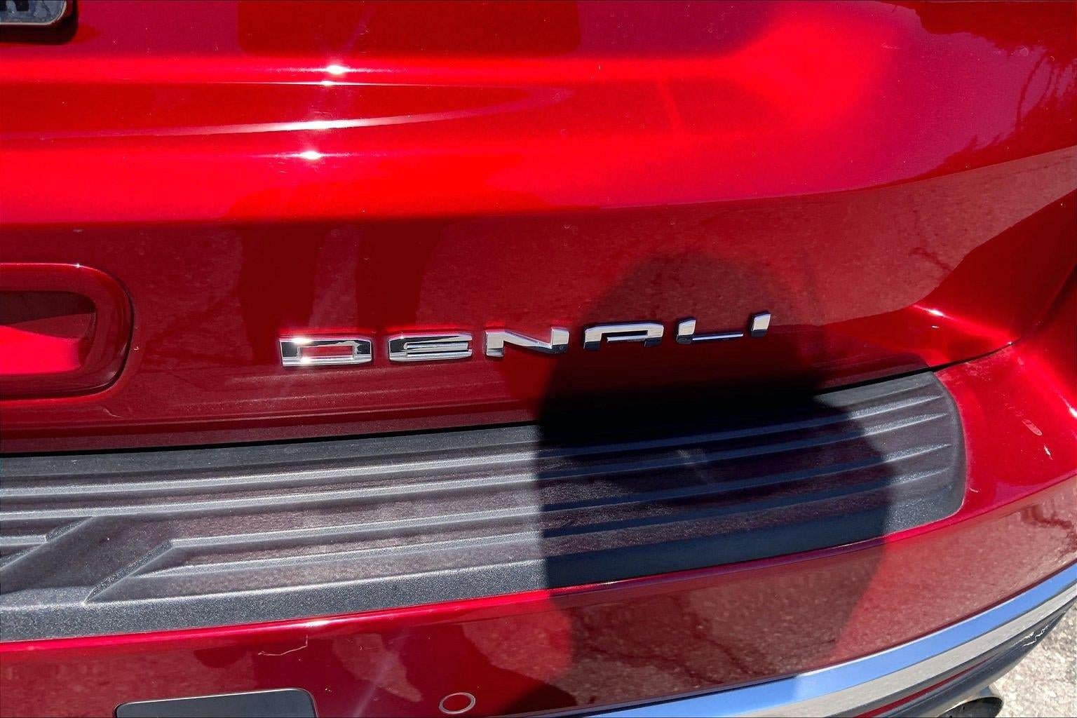 Used 2021 GMC Yukon Denali AWD/4WD image 8