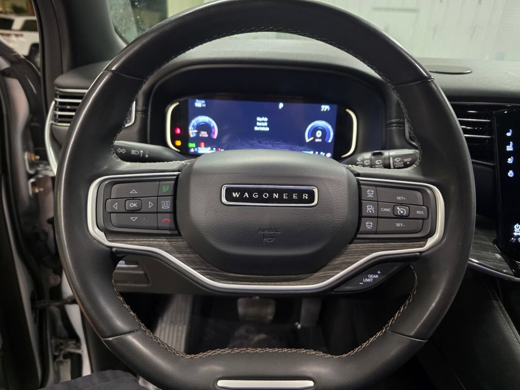 Certified 2022 Jeep Wagoneer Series II AWD/4WD image 19
