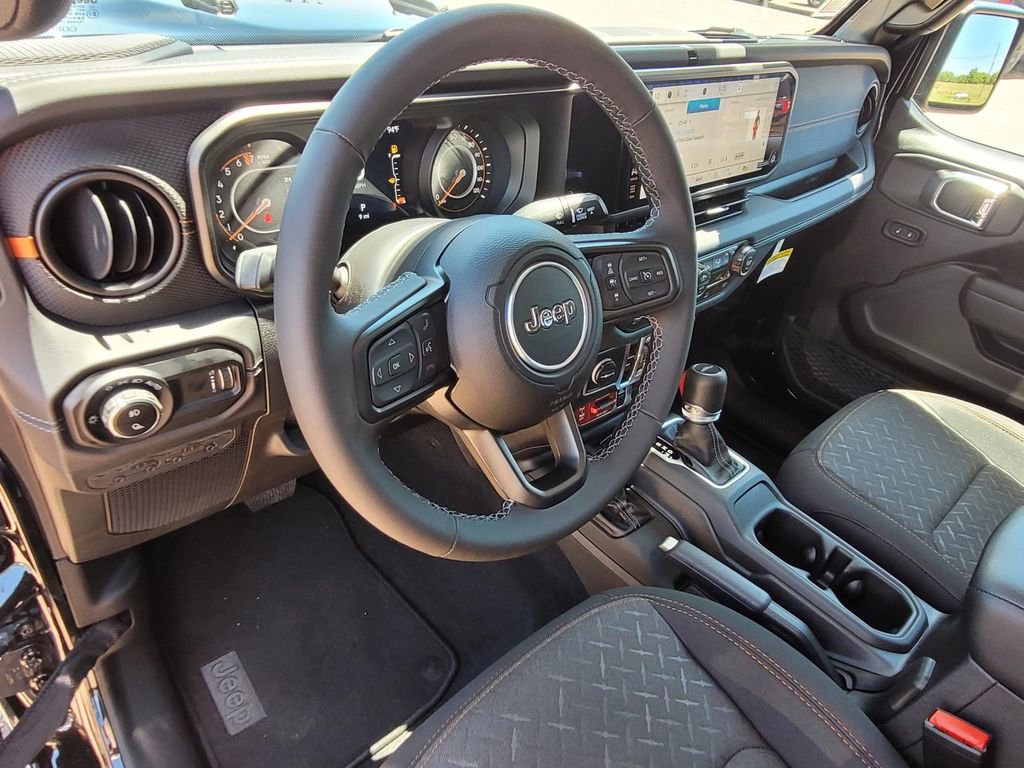 New 2025 Jeep Gladiator Mojave image 18