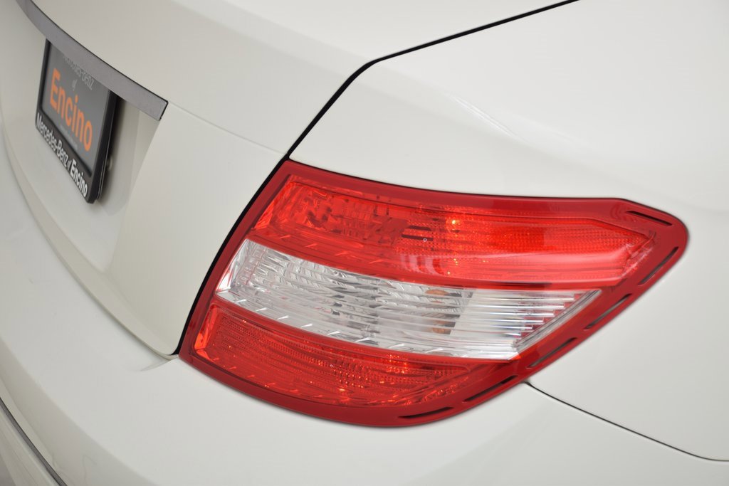 Used 2008 Mercedes-Benz C 300 Sedan image 12