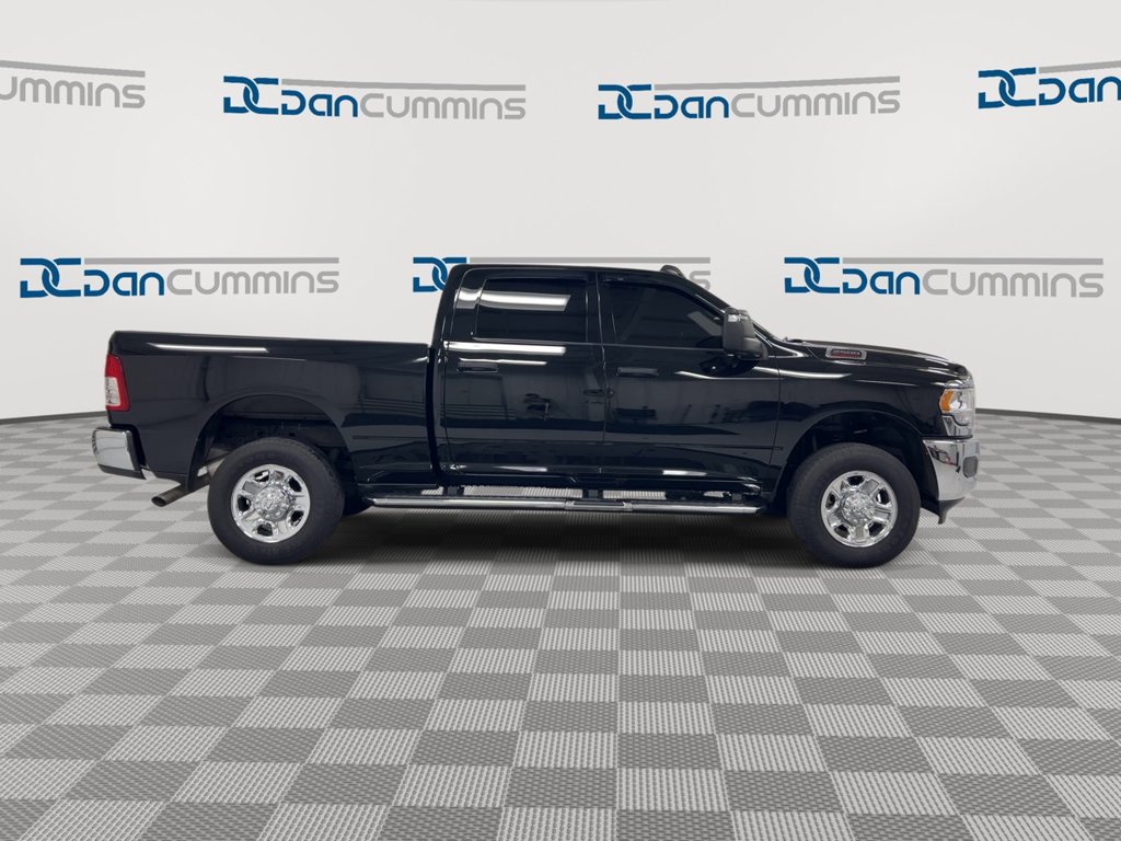 Used 2024 RAM 2500 Tradesman w/ Chrome Appearance Group AWD/4WD image 9