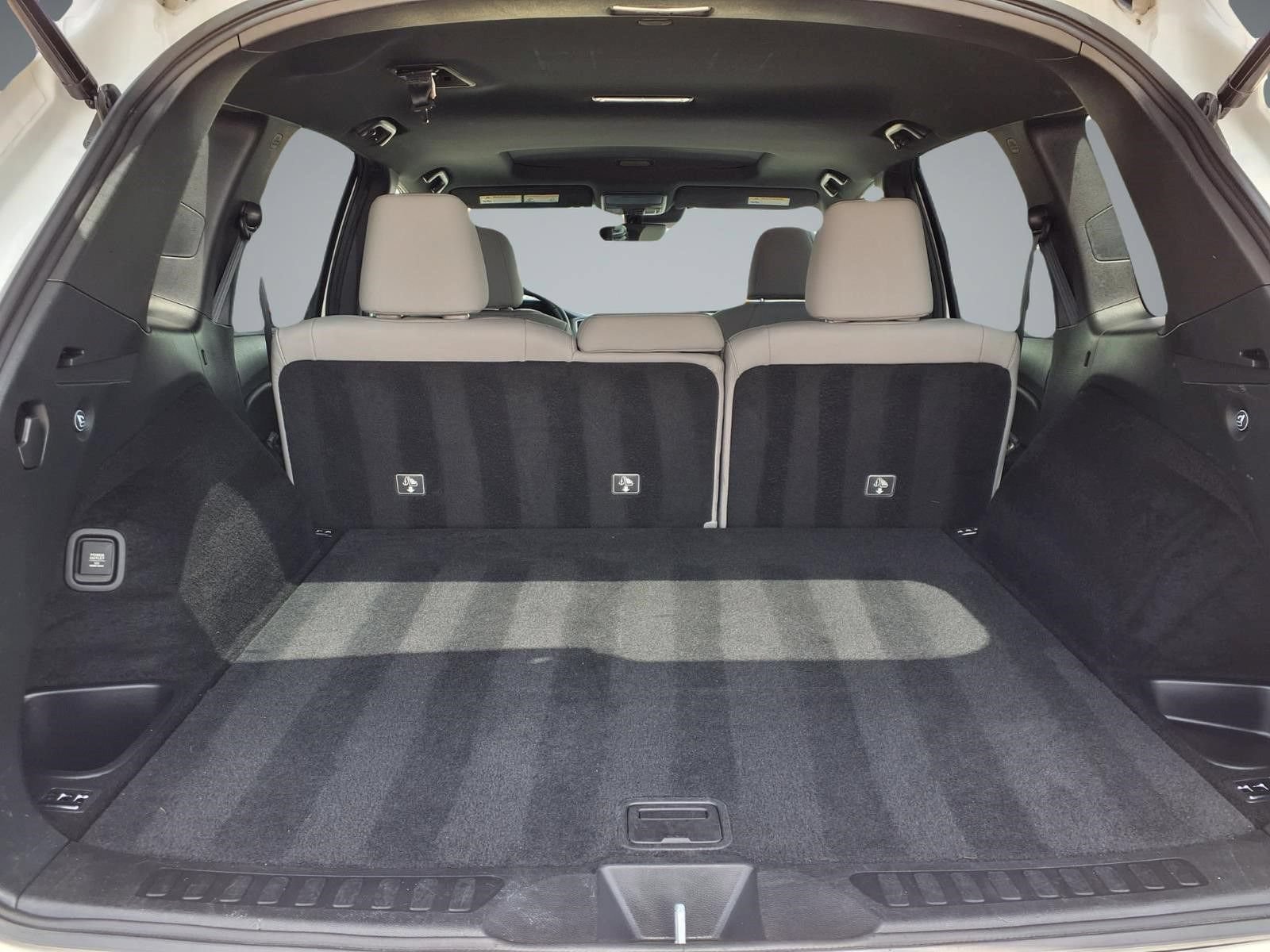 Used 2023 Honda Passport EX-L image 12