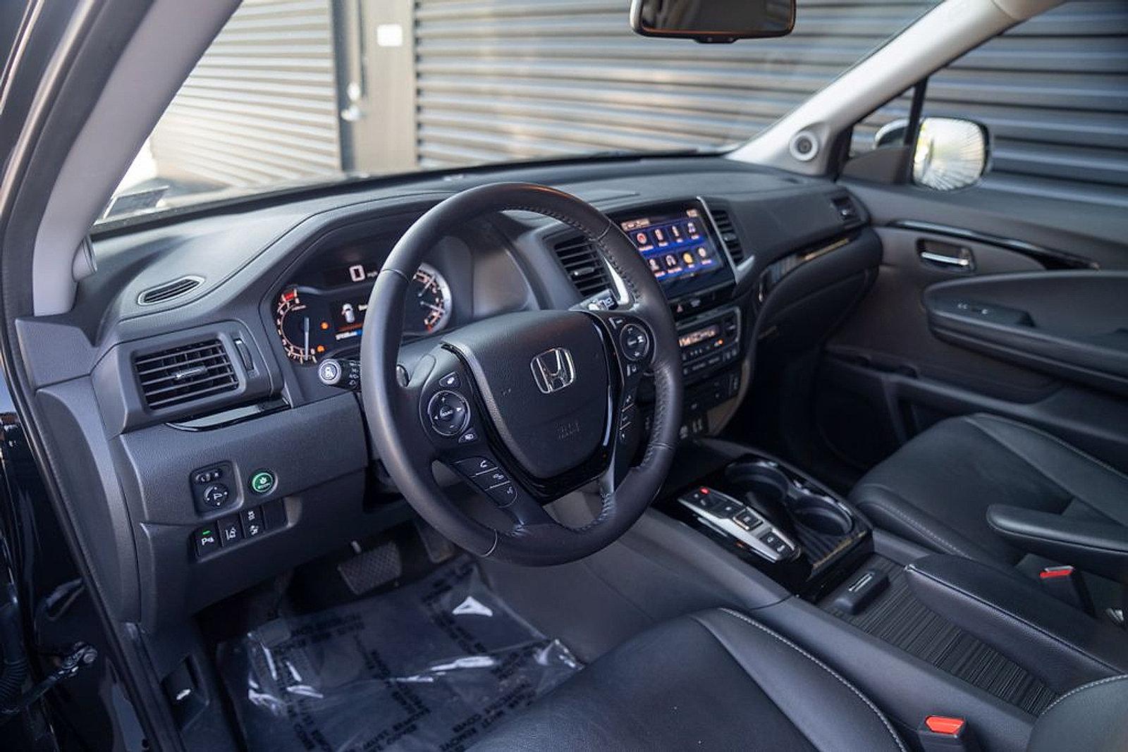 Used 2016 Honda Pilot Touring image 4
