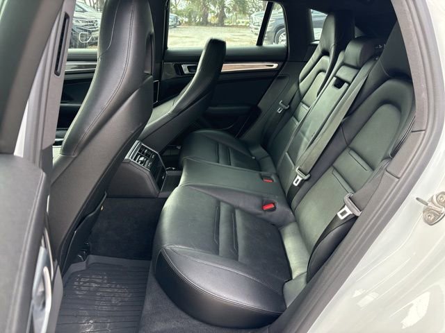 Used 2018 Porsche Panamera 4 image 6