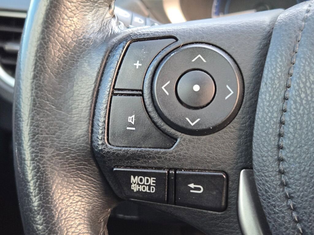 Used 2014 Toyota Corolla S image 25