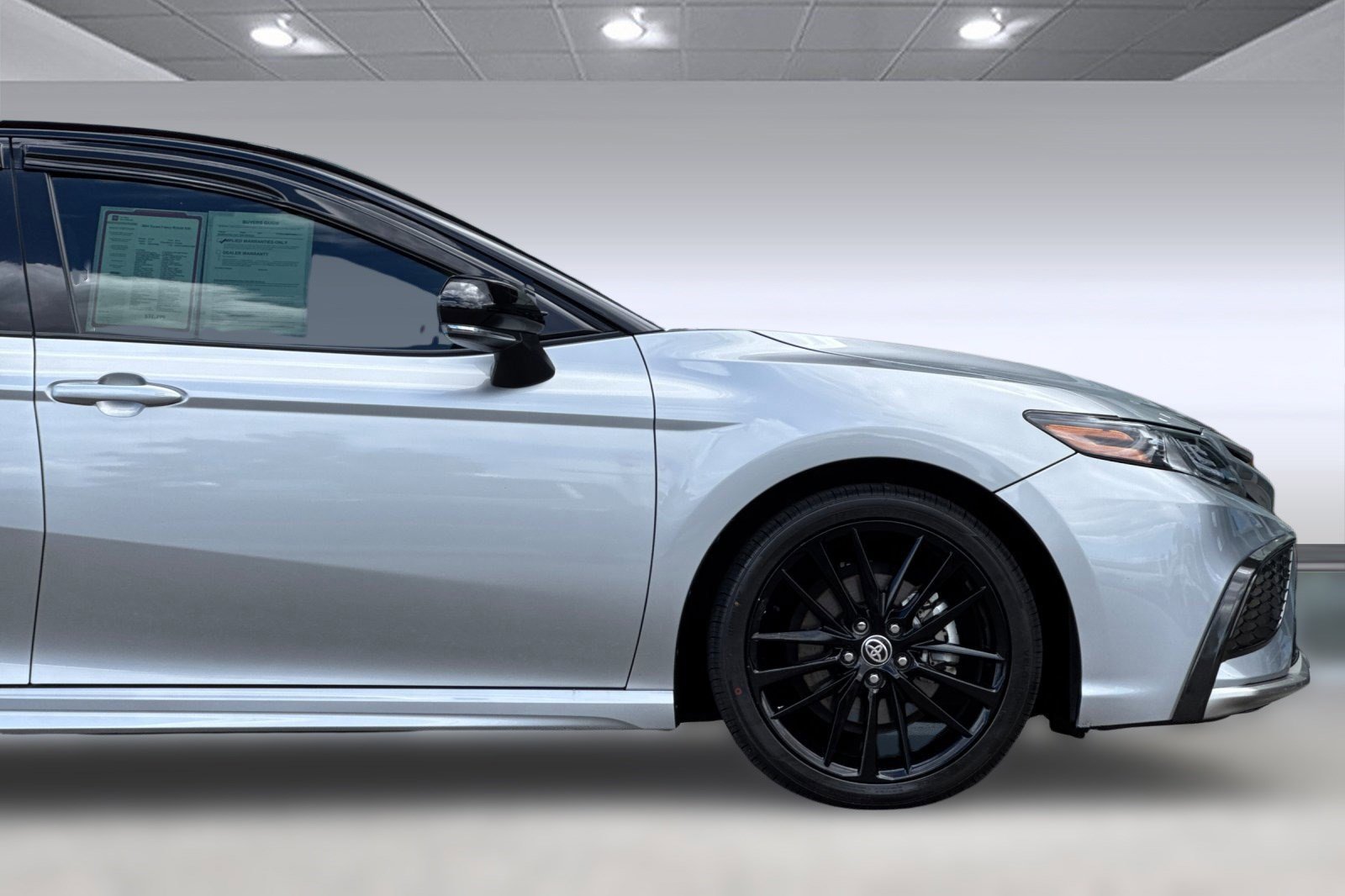 Used 2021 Toyota Camry SE w/ Cold Weather Package AWD/4WD image 33