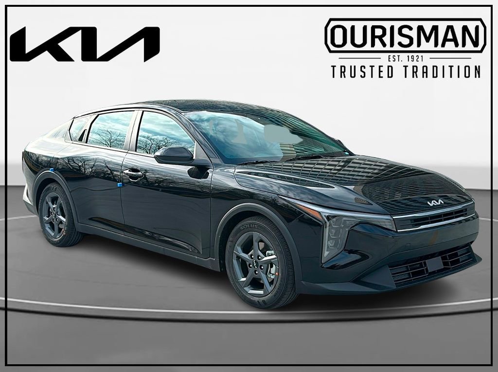 New 2025 Kia K4 LXS