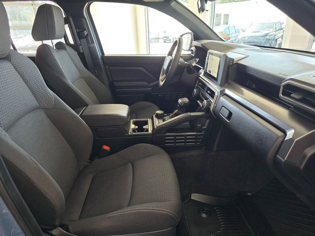 Certified 2025 Toyota 4Runner SR5 AWD/4WD image 41