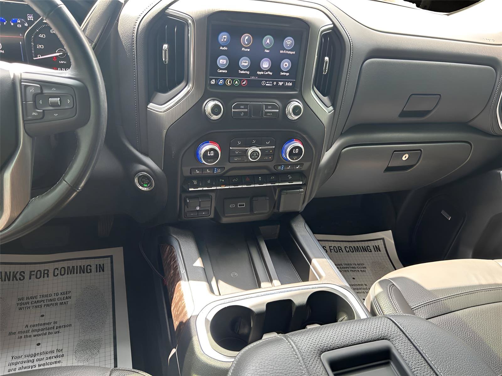Used 2022 GMC Sierra 3500 Denali w/ Denali Ultimate Package AWD/4WD image 24