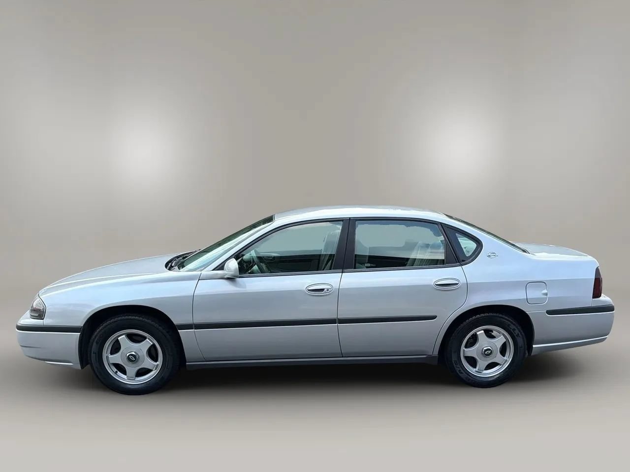 Used 2004 Chevrolet Impala w/ Preferred Equipment Group FWD image 6