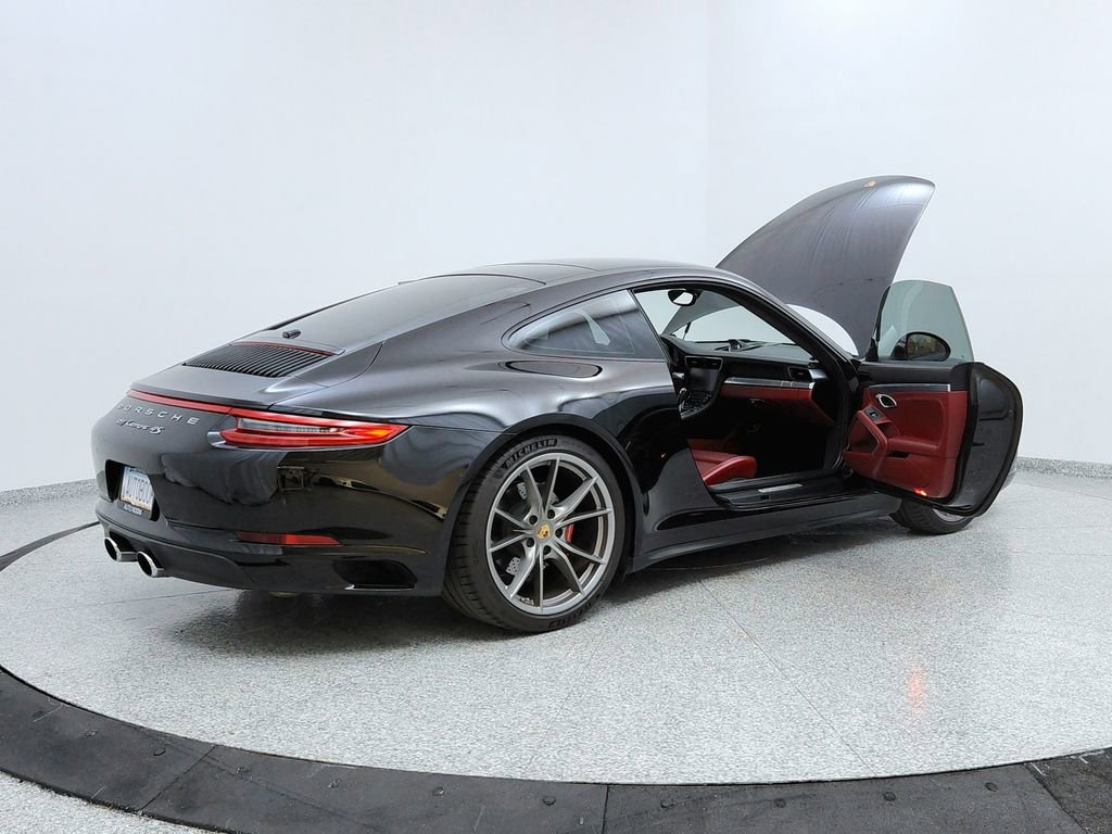 Used 2017 Porsche 911 Carrera 4S image 11