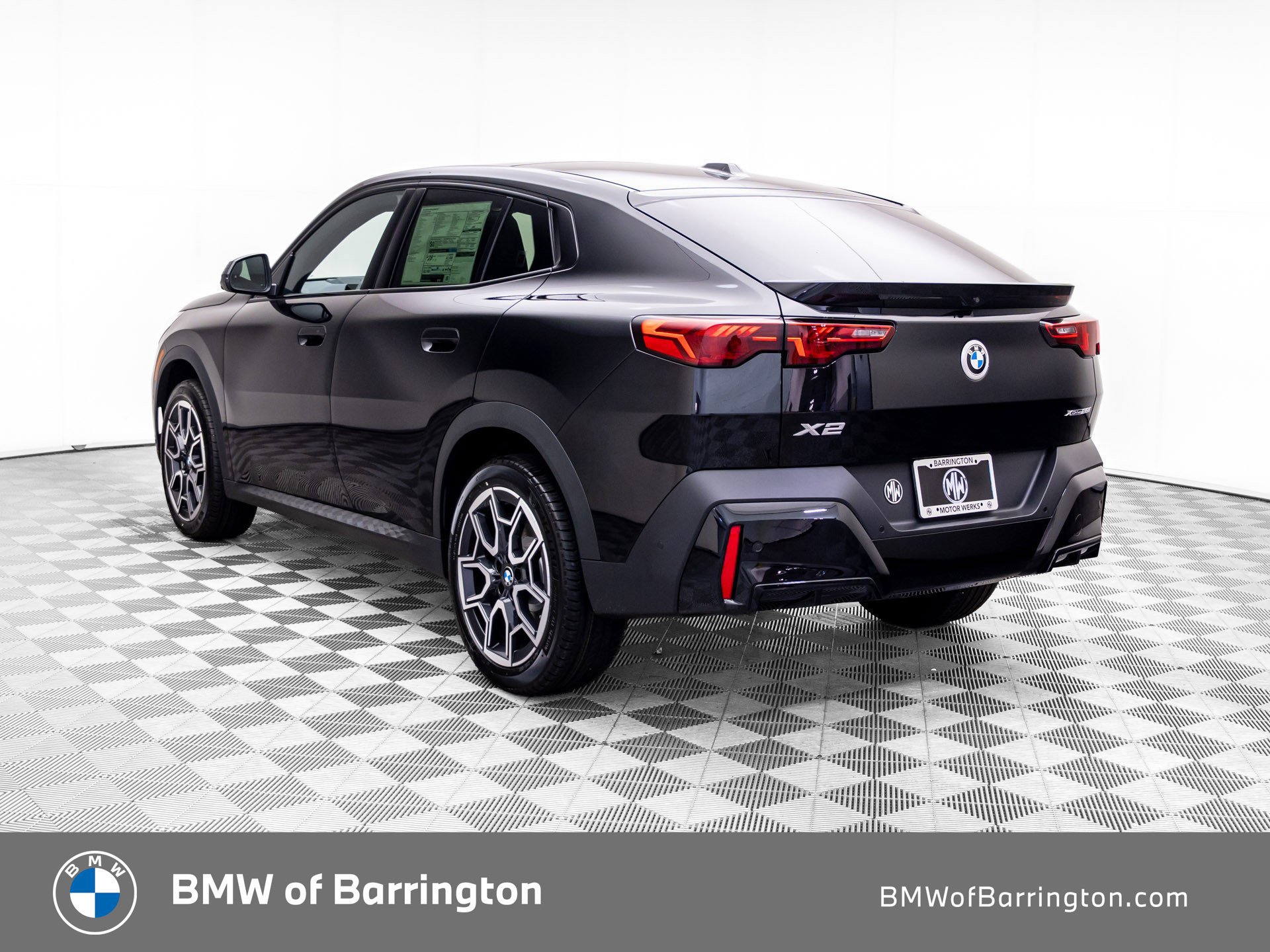 New 2027 BMW X2 xDrive28i w/ Technology Package AWD/4WD image 3
