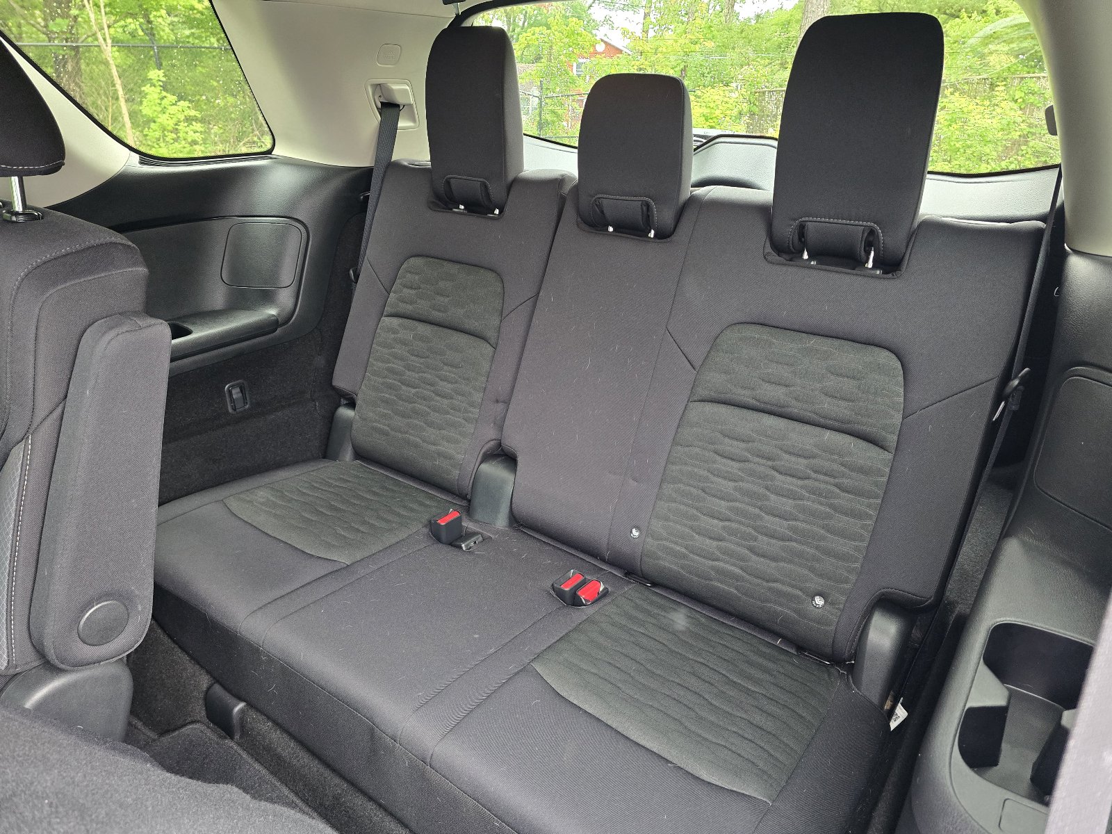Used 2025 Nissan Pathfinder SV w/ SV Premium Package FWD image 10