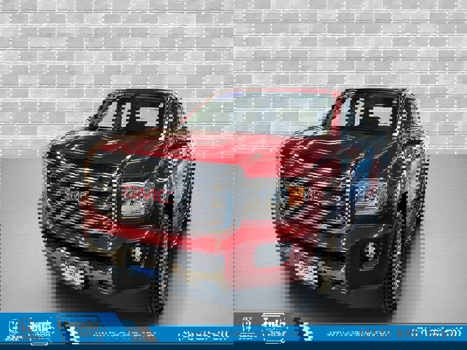 Used 2016 GMC Canyon SLT image 1