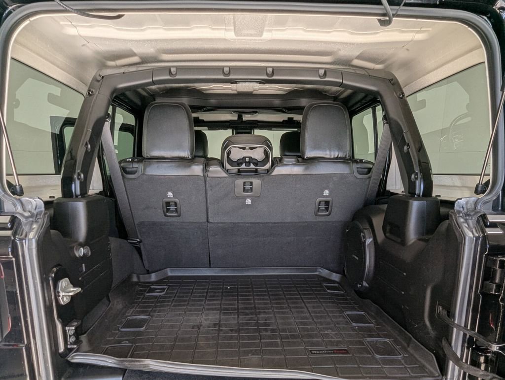 Used 2023 Jeep Wrangler Unlimited Rubicon 392 w/ Trailer Tow Package image 24