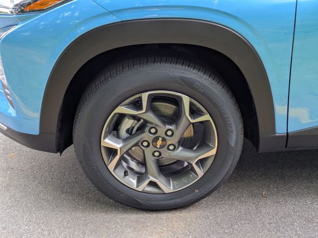 New 2026 Chevrolet Trax LT w/ Sunroof Package FWD image 7