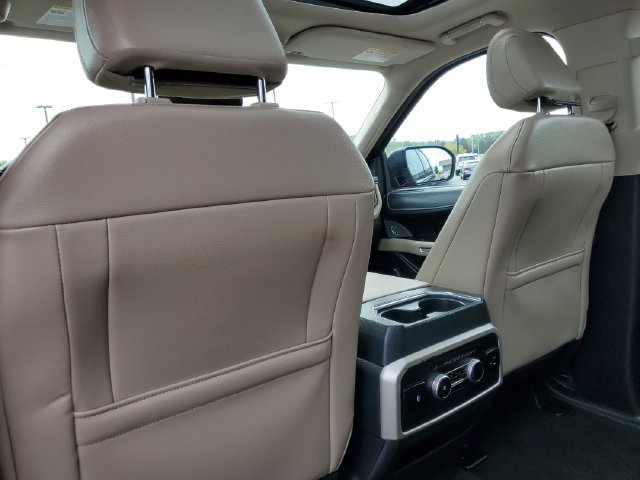 Used 2024 Ford Expedition Limited AWD/4WD image 35