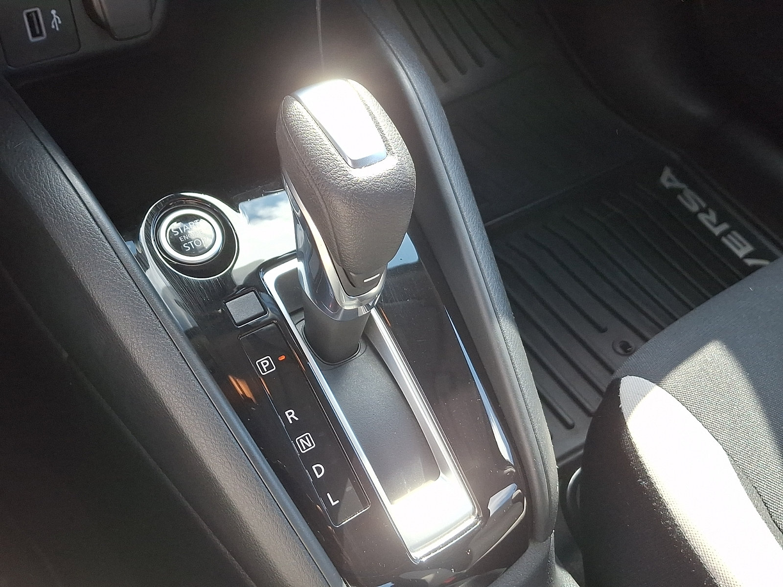 Used 2021 Nissan Versa SV FWD image 18