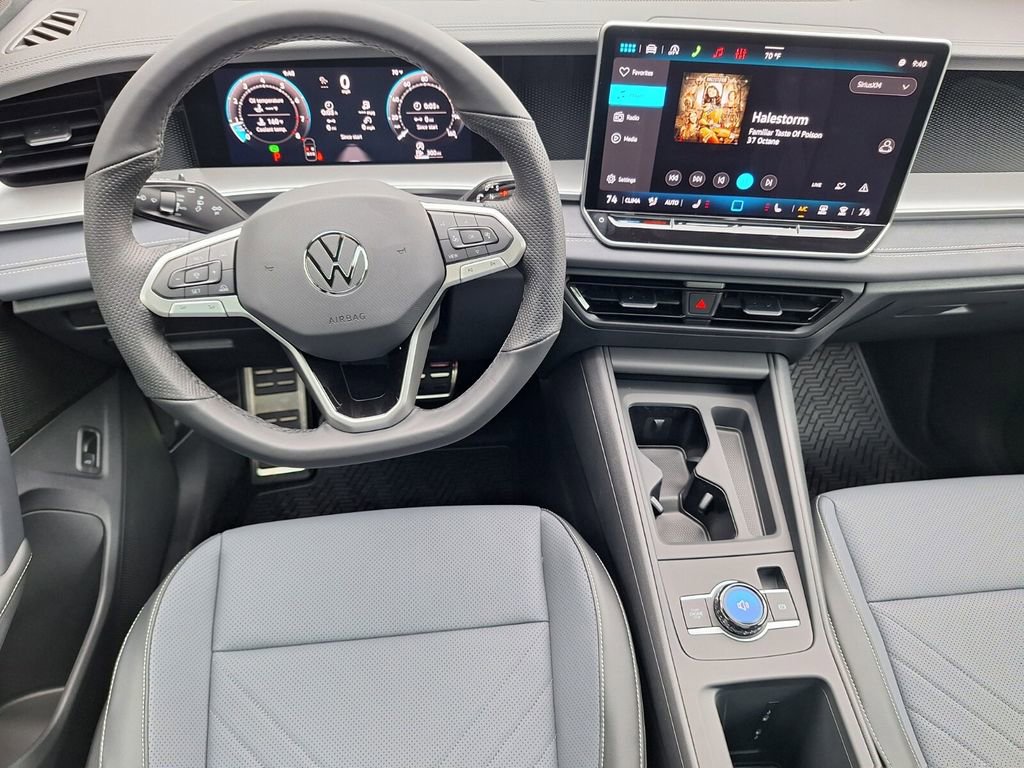 New 2026 Volkswagen Tiguan SE R-Line image 20