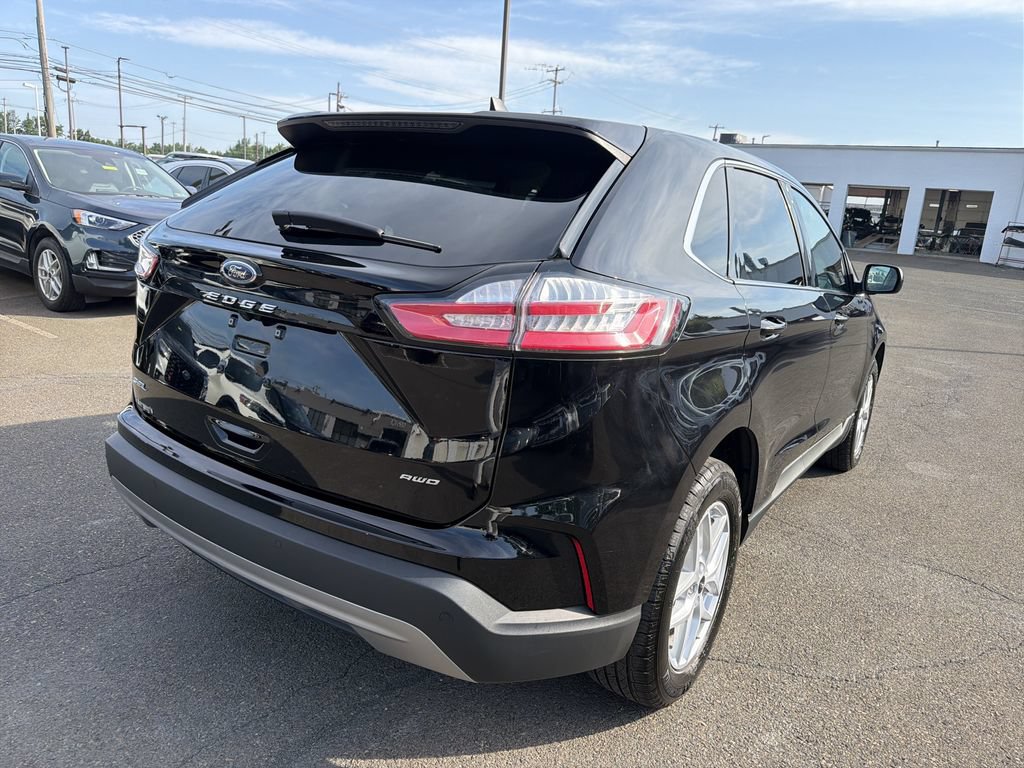 Used 2024 Ford Edge SEL w/ Convenience Package AWD/4WD image 5