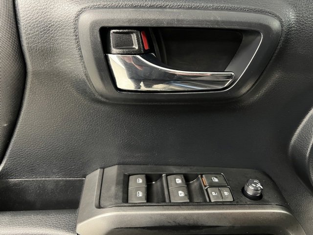 Used 2019 Toyota Tacoma TRD Sport image 21