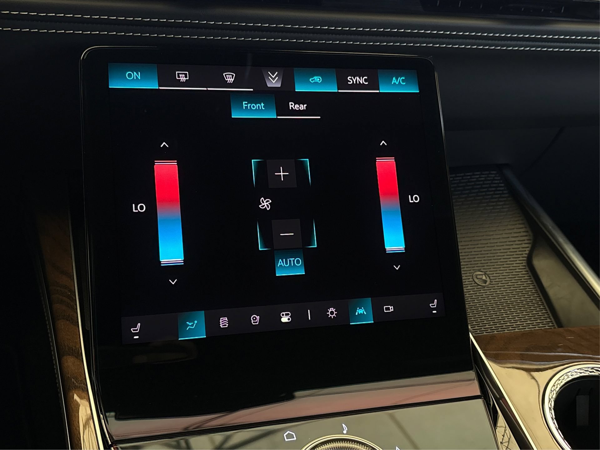 New 2026 Cadillac Escalade Platinum Sport AWD/4WD image 27