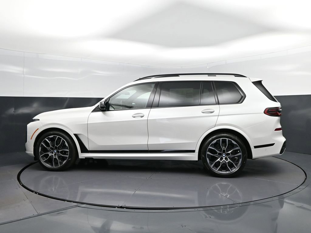 New 2026 BMW X7 M60i image 4