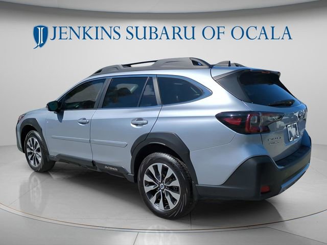 Used 2025 Subaru Outback Limited XT image 5