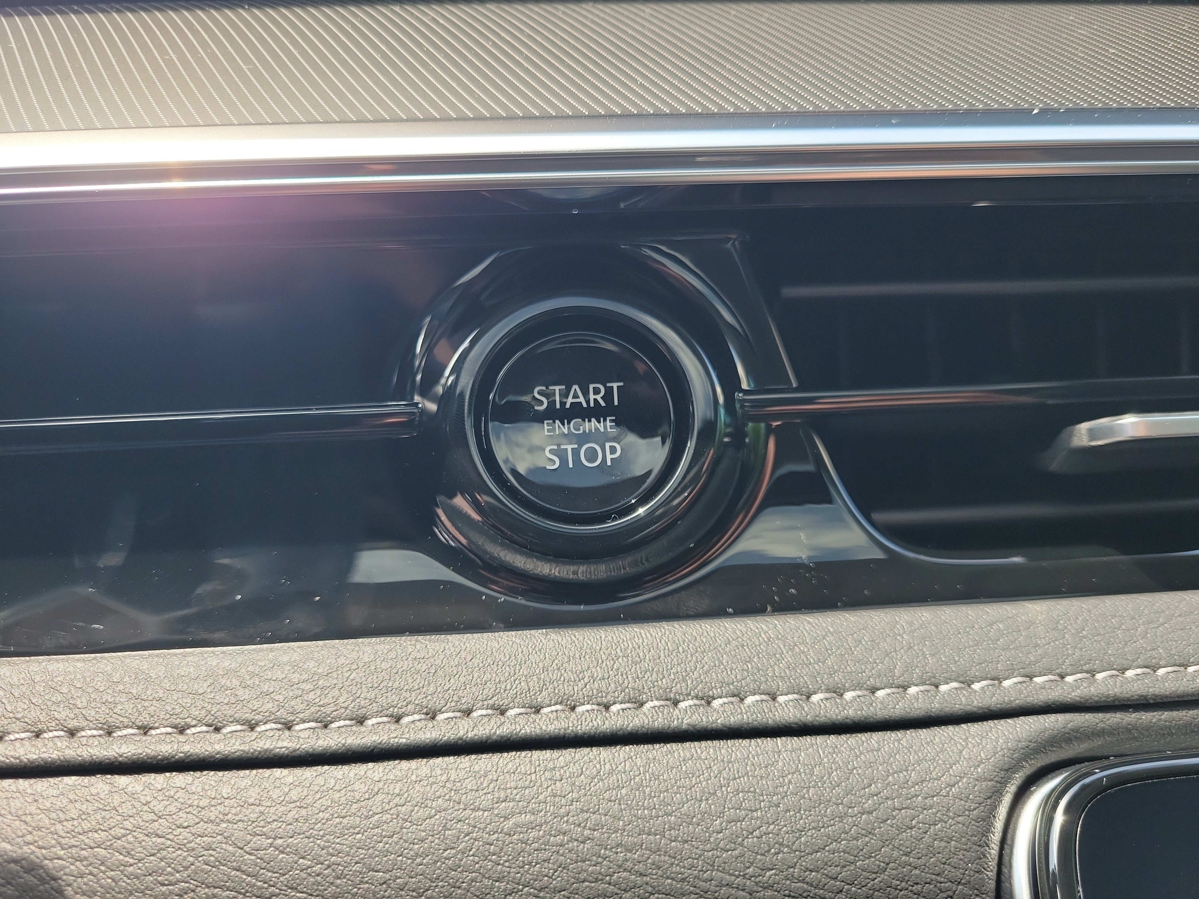 New 2027 INFINITI QX80 Luxe w/ Cargo Package RWD image 18