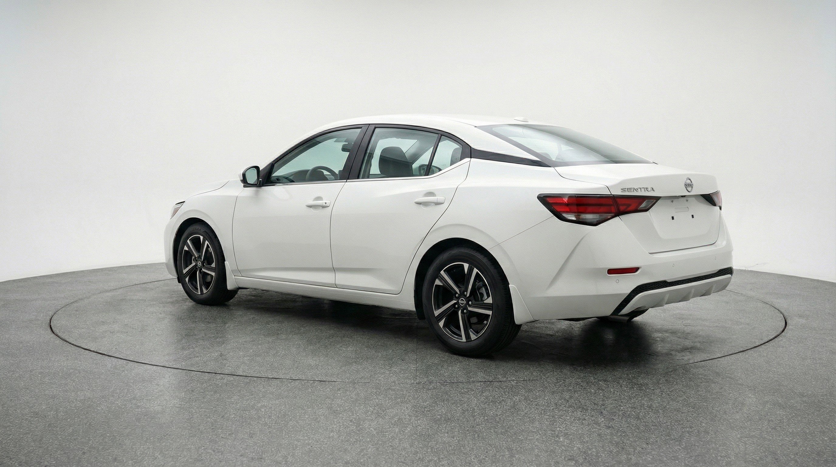 Used 2025 Nissan Sentra SV FWD image 6