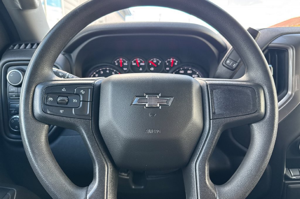 Used 2025 Chevrolet Silverado 1500 Custom Trail Boss AWD/4WD image 25