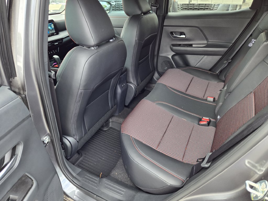 New 2026 Nissan Kicks SR FWD image 10