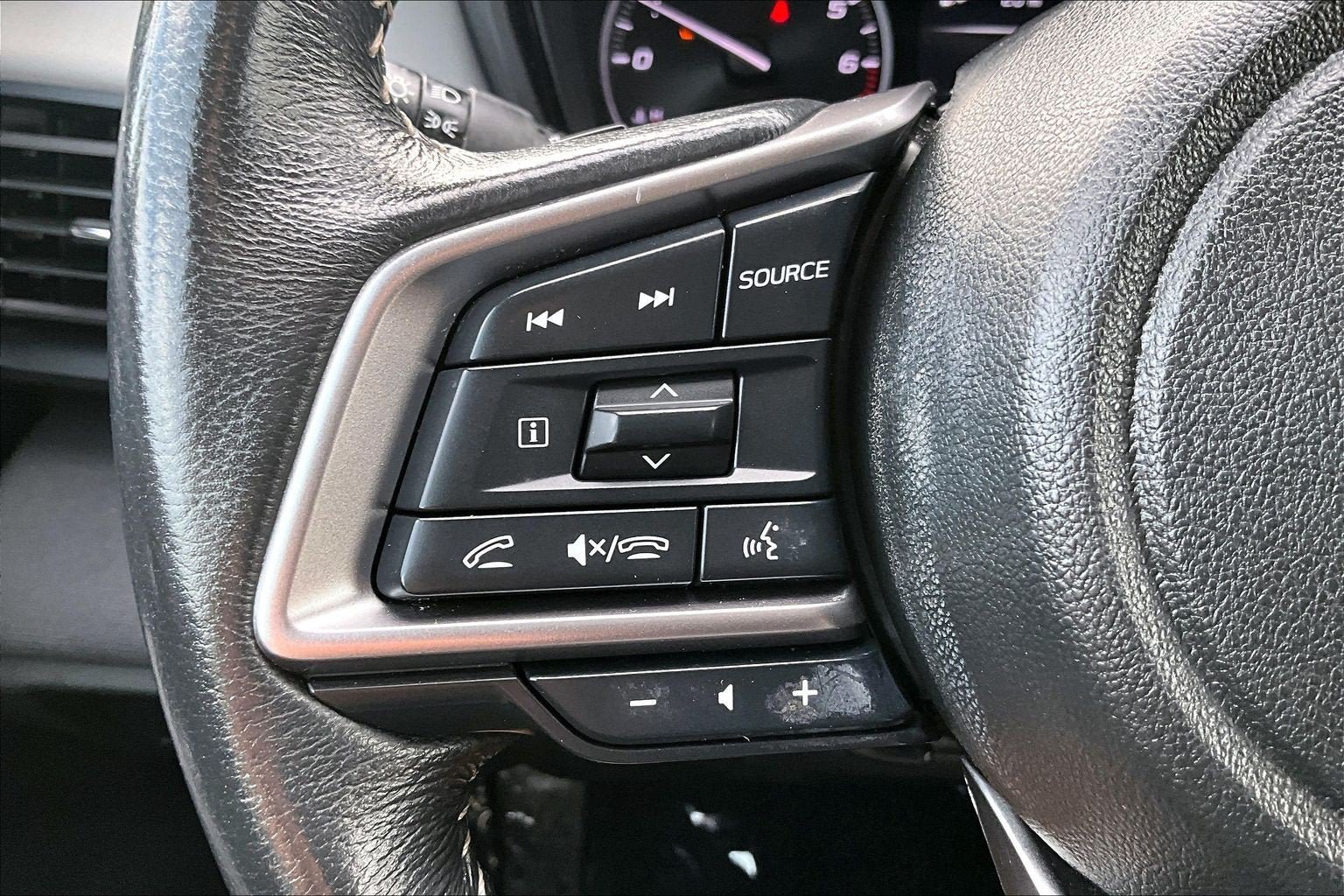 Used 2024 Subaru Outback Premium AWD/4WD image 16