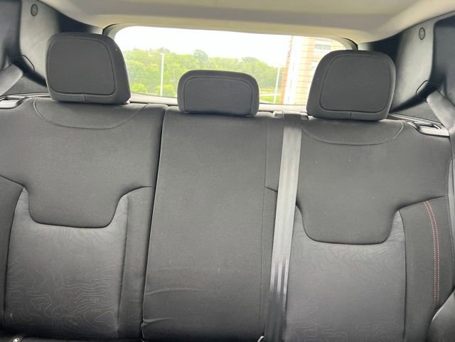 Used 2019 Jeep Renegade Trailhawk w/ LED Lighting Group AWD/4WD image 13