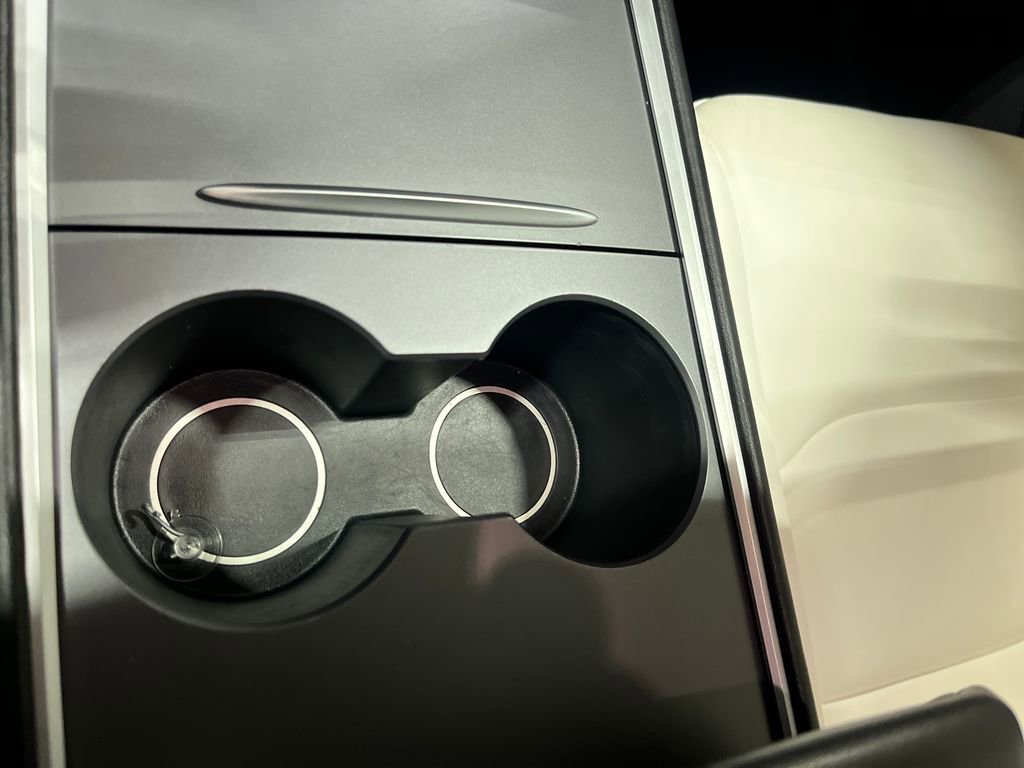 Used 2021 Tesla Model Y Performance image 16