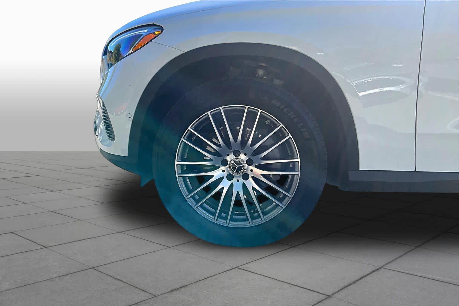 Certified 2026 Mercedes-Benz GLC 300 4MATIC image 11
