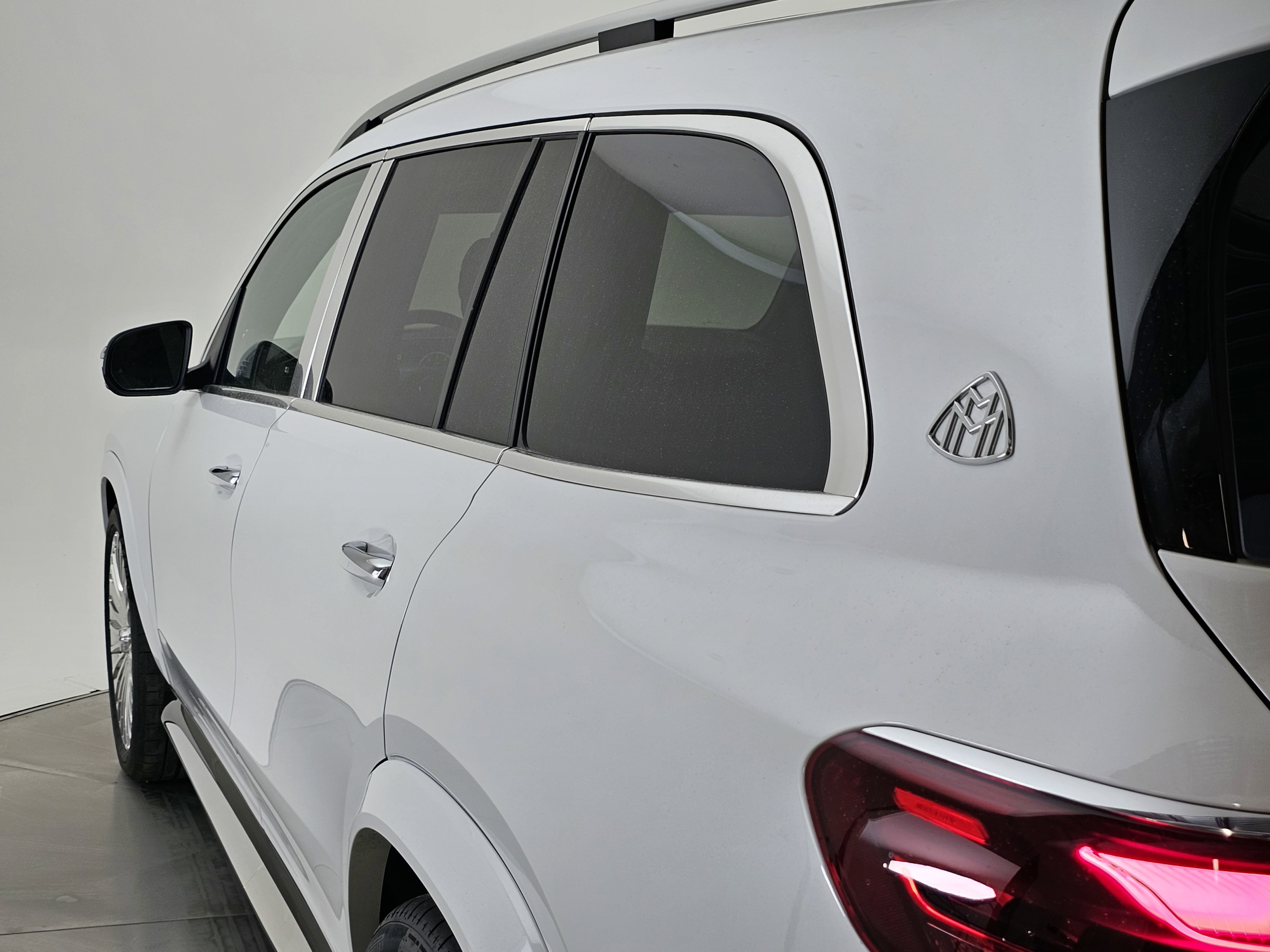 New 2026 Mercedes-Benz Maybach GLS 600 4MATIC image 26